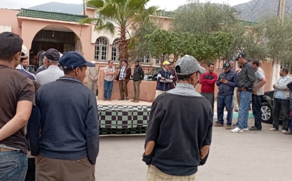 تأخر دفن متقاعد بتيموليلت  اقليم أزيلال يغضب الساكنة
