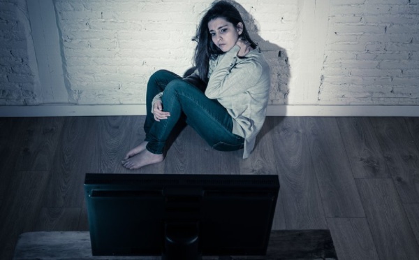 العنف ضد المرأة.. من الفضاء الواقعي إلى الفضاء الرقمي