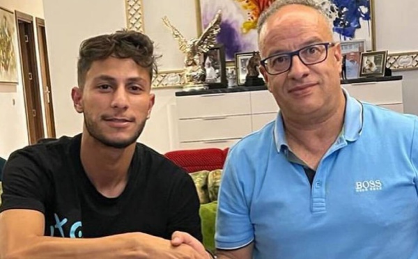 مولودية الجزائر يعترض على انتقال لاعبه للرجاء
