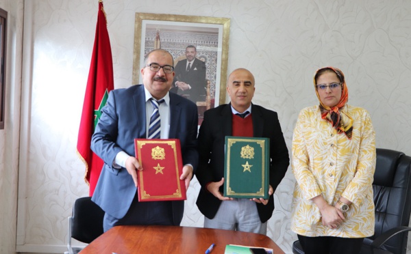 المركز المغربي للتطوع والمواطنة ووزارة التربية الوطنية يوقعان اتفاقية شراكة
