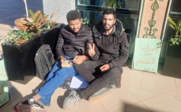 مجموعة من الطلبة بالحسيمة يخوضون معركة الأمعاء الفارغة