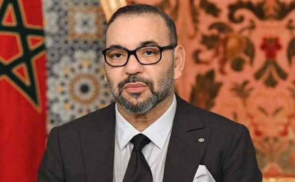 جلالة الملك يواسي أسرة المرحوم الفنان عبد الرحيم التونسي