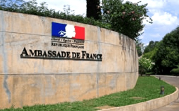 تفاعلات رفض السفارة الفرنسية منح تأشيرات للأئمة والوعاظ المغاربة