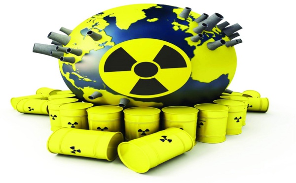 خطير.. سحابة مشعة تتجه نحو أوروبا بعد تدمير ذخيرة اليورانيوم