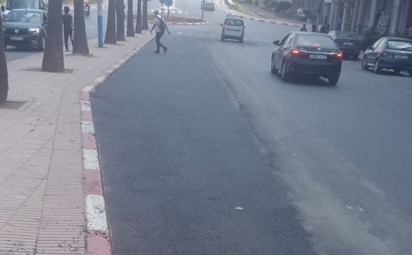 عملية التزفيت تكتمل بأحد الشوارع الرئيسية بمنطقة البرنوصي