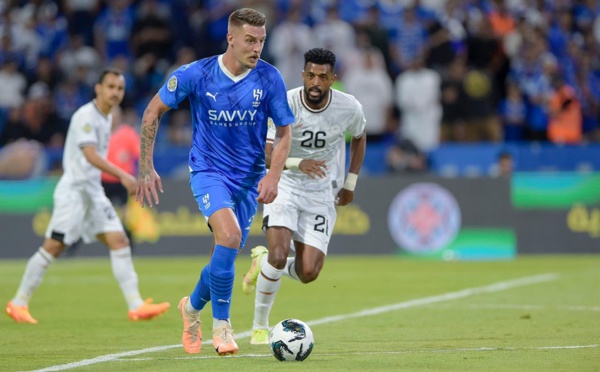الهلال يتجاوز الشباب ويضرب موعدا ناريا مع النصر في النهائي