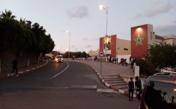 جماعة تاونات تعلن مجانية مواقف السيارات بترابها