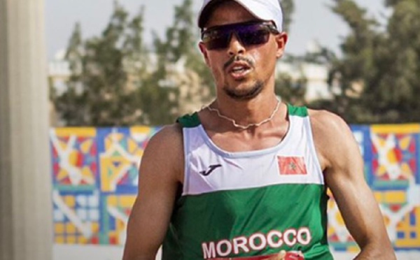 عثمان الكومري يتوج بطلا لماراطون سيدني