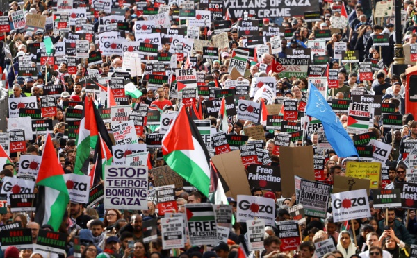 وزيرة داخلية بريطانيا تتهم الشرطة بالتحيز للمحتجين الموالين للفلسطينيين