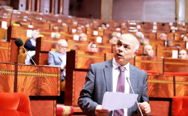 شكيب بنموسى يردّ على الأساتذة المضربين في البرلمان