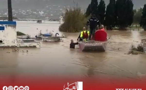 عمالة المضيق الفنيدق تغوص تحت سيول الأمطار والشوارع تتحول إلى أنهار