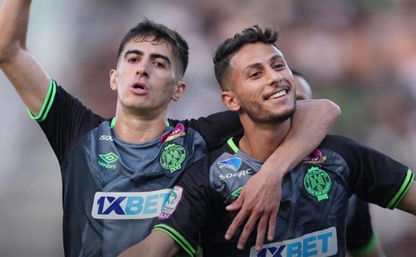 الرجاء يحرز لقبه الـ13 في الدوري المغربي برقم قياسي