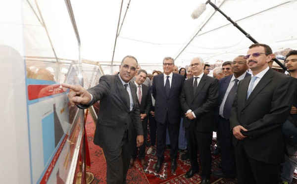 أخنوش يطلق ويزور رفقة وفد وزاري عددا من المشاريع التنموية بإقليم طاطا