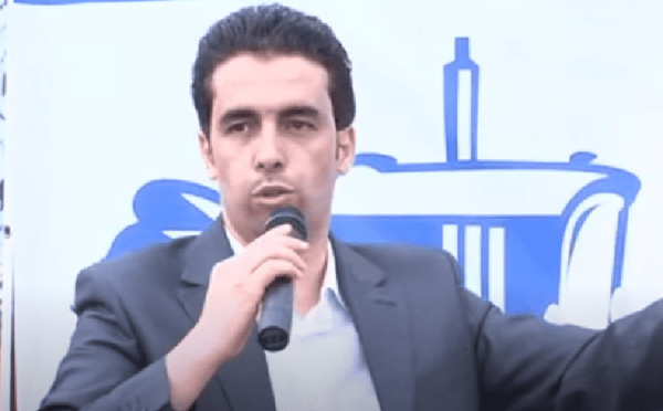 رئيس جماعة تازروت خارج أسوار حزب الأصالة والمعاصرة
