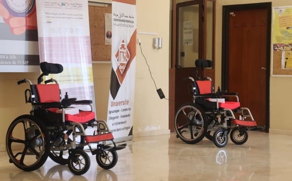 توزيع كراسي كهربائية متحركة لفائدة الطلبة ذوي الاحتياجات الخاصة بجامعة محمد الأول