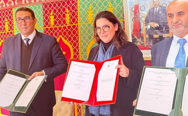 المنصوري تشرف على توقيع اتفاقيات لتأهيل مدن عمالة المضيق الفنيدق