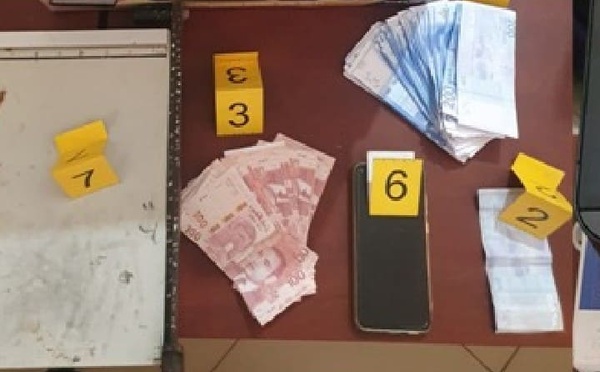 شرطة عين بني مطهر توقف رجلا وامرأة يشتبه تورطهما في قضية تزوير أوراق مالية وعرضها التداول