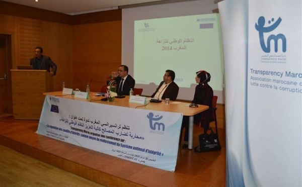 هيئات مدنية تنظم ندوة حول الرشوة بترانسبرانسي المغرب رغم رفض النقابة الوطنية للصحافة المغربية تمكينها من المقر