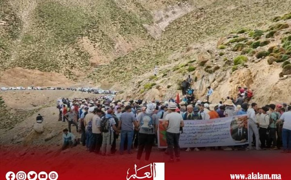 عامل أزيلال يستقبل مسيرة آيت بوكماز وهذا ماوعد به الساكنة..