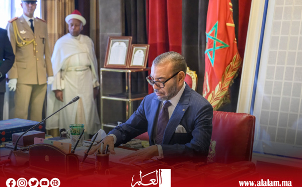 جلالة الملك يبعث برقية تعزية إلى أفراد أسرة المرحوم عبد الله أزماني