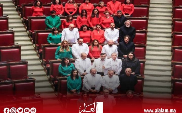 حصري.. حزب "خمسة نجوم" يشكّل علم فلسطين داخل البرلمان الإيطالي: موقف تضامني لافت