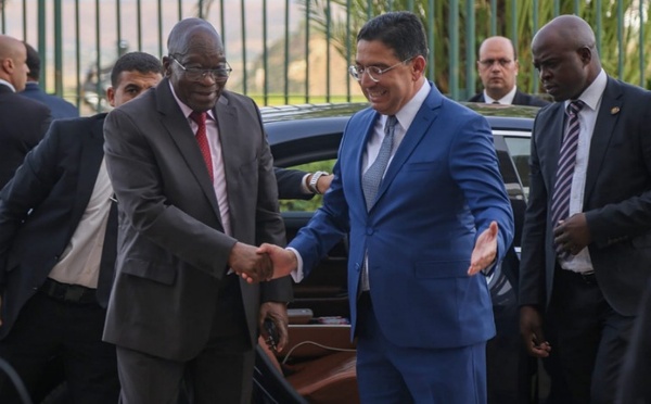 رئيس جنوب إفريقيا الأسبق يدافع عن زيارته للمغرب