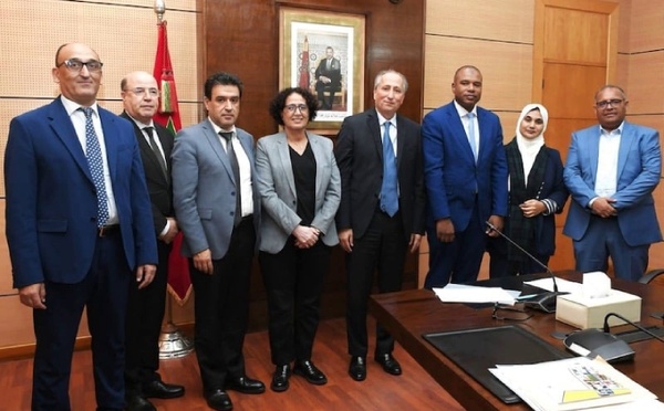 في‭ ‬اللقاء‭ ‬الذي‭ ‬جمع‭ ‬الوزير‭ ‬برادة‭ ‬وقيادات‭ ‬النقابات‭ ‬التعليمية‭ :‬