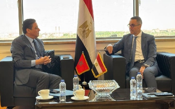 خلال اجتماع وزراء القاهرة.. عمر حجيرة يبرز ريادة المغرب في تعزيز التجارة الإفريقية