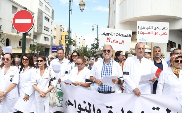 التصعيد‭ ‬يشتد‭ ‬بين‭ ‬الصيادلة‭.. ‬  الكونفدرالية‭ ‬تهدد‭ ‬الفيدرالية‭ ‬باللجوء‭ ‬للقضاء‭ ‬