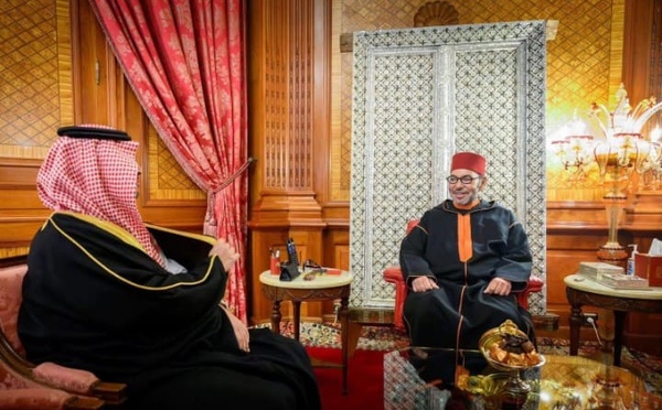 الملك محمد السادس يستقبل مبعوث العاهل السعودي وولي عهده بالدار البيضاء