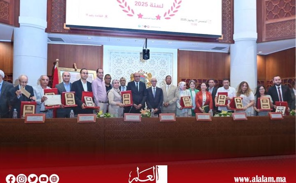 بنسعيد يترأس حفل تنصيب لجنة تحكيم الجائزة الكبرى للصحافة