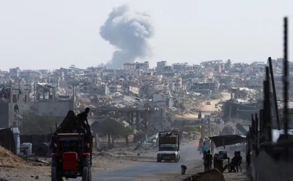 الكيان الصهيوني يخرق اتفاق وقف إطلاق النار ويشنّ غارات لا تُبقي ولا تَذر على غزة