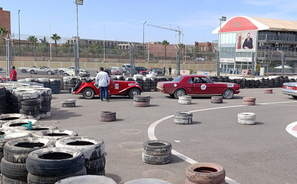 السيارات العتيقة تختبر لأول مرة حلبة مولاي الحسن للسيارات بمراكش