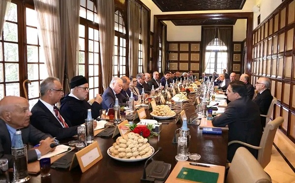 مستشارو جلالة الملك يترأسون اجتماعا لتحيين مبادرة الحكم الذاتي تحت السيادة المغربية