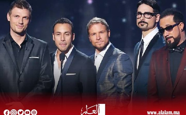 باك ستريت بويز في قُبّة Sphere لاس فيغاس: جيل الألفية وتحوُّلات العالم بين الحنين والإلهاء