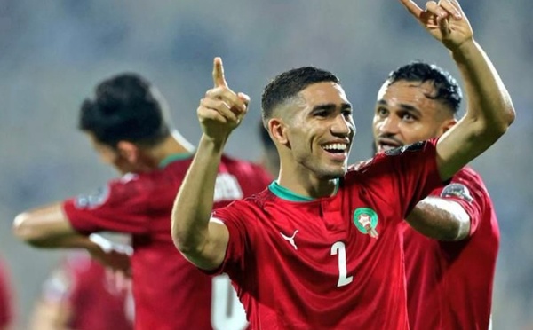 للمرة الثانية تواليا.. حكيمي يتوج بجائزة الأسد الذهبي 2025