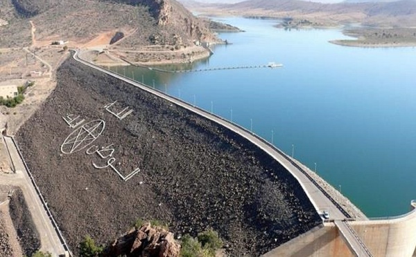 وسط‭ ‬تفاؤل‭ ‬المغاربة…‭ ‬مخزون‭ ‬السدود‭ ‬الوطني‭ ‬يرتفع جهود‭ ‬كبيرة‭ ‬لتدارك‭ ‬التآخر‭ ‬الحاصل‭ ‬في‭ ‬إنجاز‭ ‬المشاريع‭ ‬المائية‭ ‬الكبرى