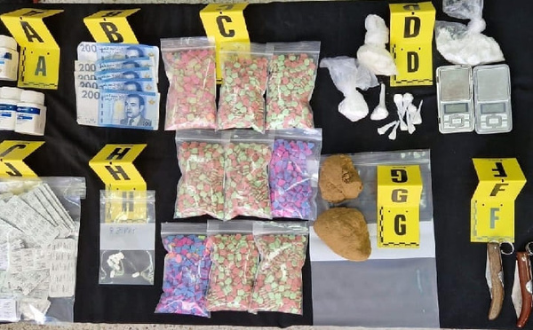 حجز أزيد من 12 ألف قرص مخدر وتوقيف ثلاثة مروجين ببيوكرى