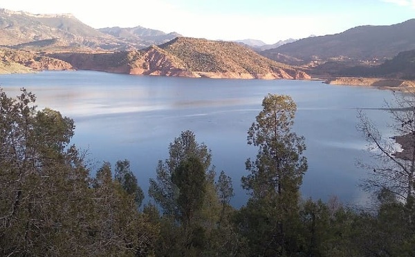 امتلاء سد مولاي يوسف عن آخره يدفع إلى إجراءات وقائية وتحذير الساكنة بقلعة السراغنة