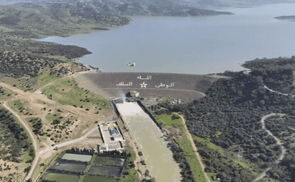 سد واد المخازن يتجاوز طاقته الاستيعابية بحمولة مائية بلغت 149 في المائة…