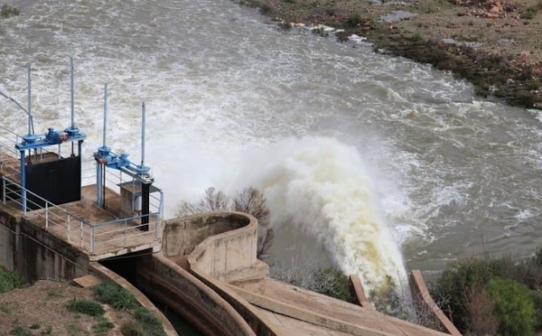 الحكامة المائية بالقصر الكبير والفيضانات… استشراف التدبير وإعادة ترتيب المجال