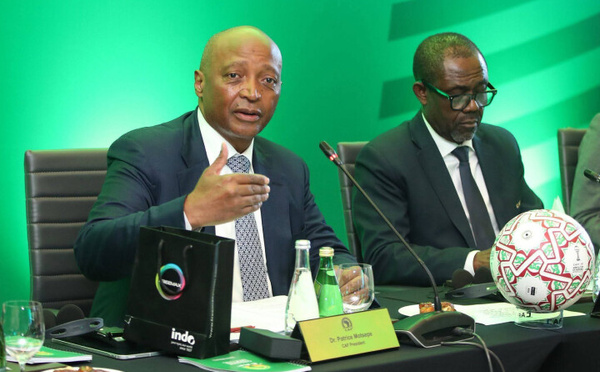 زلزال داخل الكاف.. إقالة رئيس الهيئات القضائية بعد جدل قرارات نهائي “الكان”