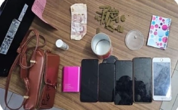 فيديو مثير للجدل يسقط مروج مخدرات بمقبرة الحي المحمدي في يد الشرطة