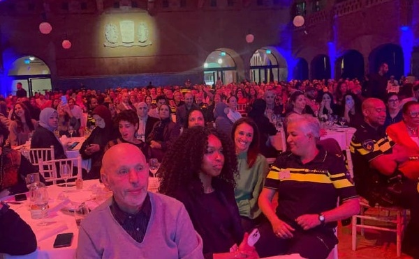 إفطار رمضاني ضخم بأمستردام وإشادة رسمية بدور الشرطة من أصول مغربية في خدمة المجتمع الهولندي