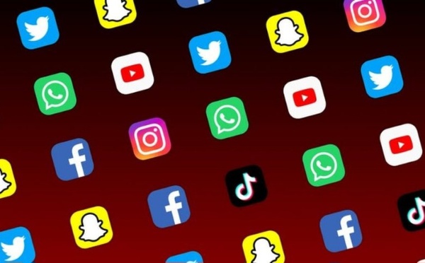 ثورة صامتة في التواصل بالمغرب  :  تراجع المكالمات الهاتفية لصالح التطبيقات الرقمية