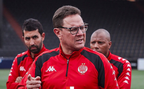 الوداد ينفصل بالتراضي عن المدرب أمين بنهاشم