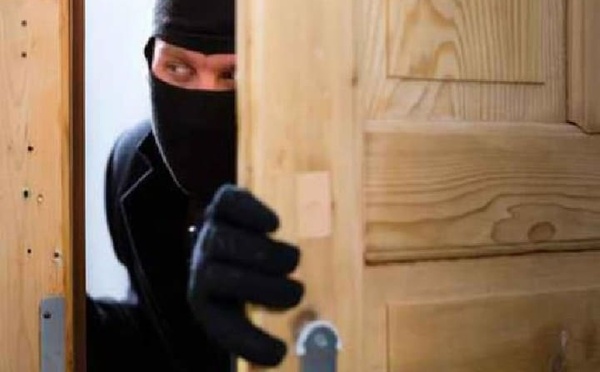 الأمن الجهوي بالحسيمة يفك لغز سرقة منزل بحي مالقا ويسترجع المسروقات في وقت قياسي