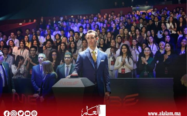 دور الألعاب الإلكترونية في النهوض بالسرد الأدبي التفاعلي