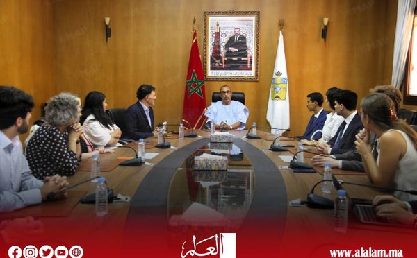 وفد فرنسي من المنتخبين الشباب يطلع بالداخلة على الأوراش التنموية وفرص الاستثمار