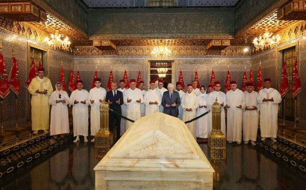 وفد قيادي برئاسة نزار بركة يزور ضريح محمد الخامس بمناسبة ذكرى ثورة الملك والشعب